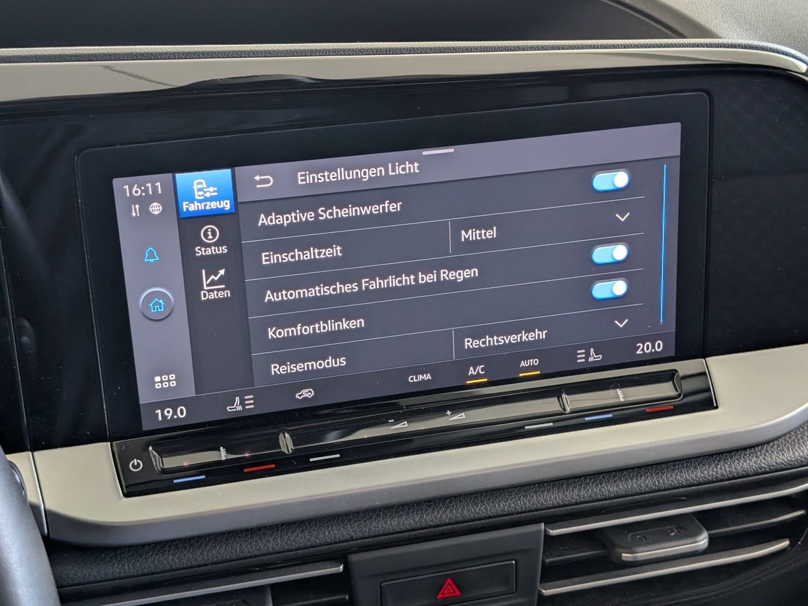 FORD Tourneo Connect Grand Limited 2.0l EcoBlue LED – Bild 29