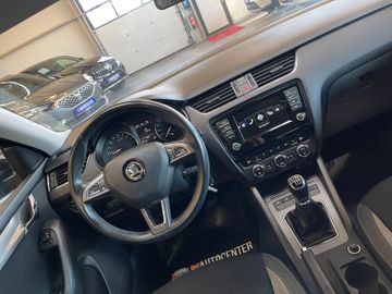 Skoda Octavia Combi Joy *1.HAND*PANO*ACC*NAVI*PDC*