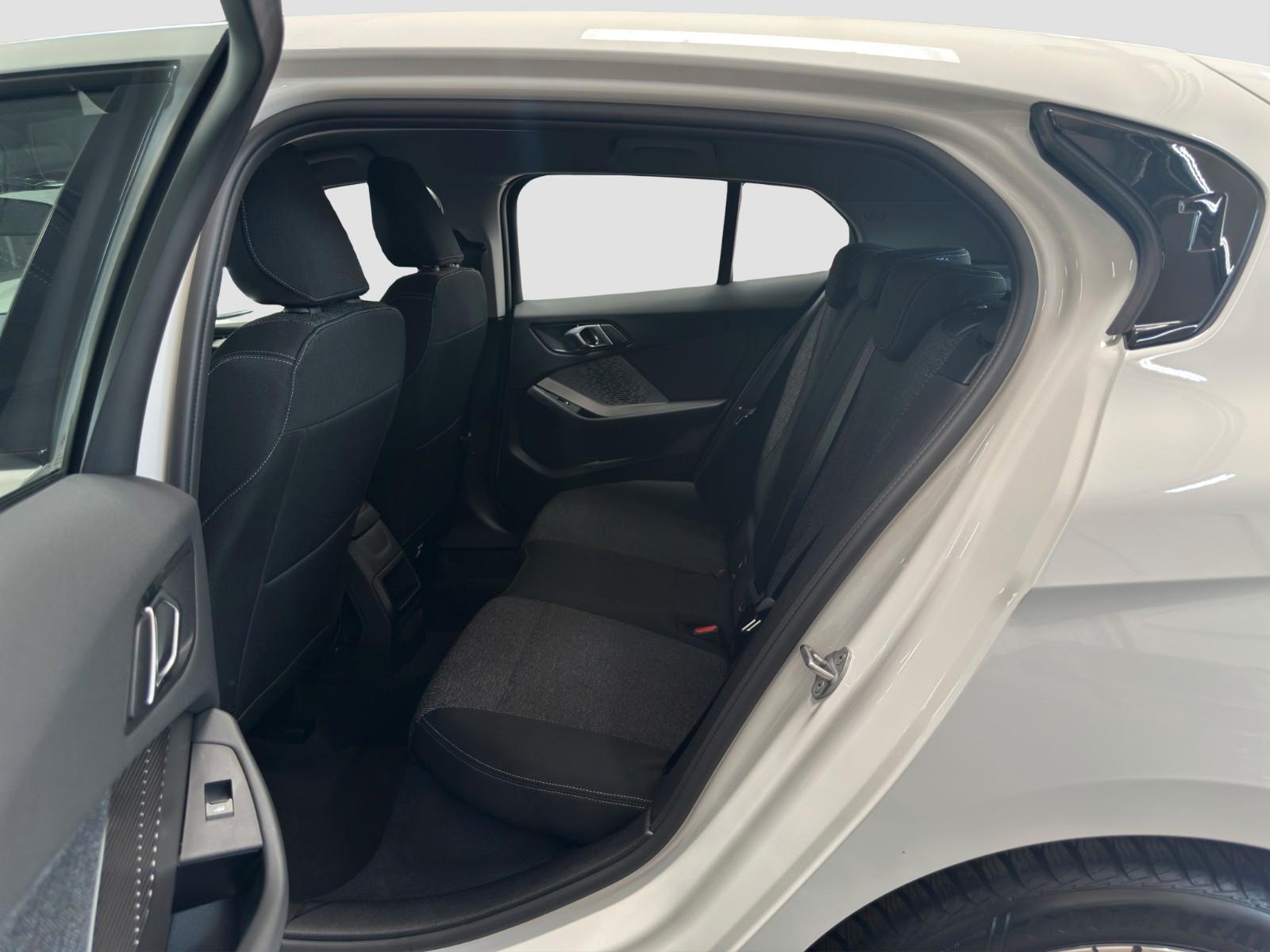 BMW 1 Series i M-SPORT LED CARPLAY TOTWINKEL SHZ KAMERA, миниатюра 13