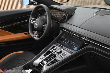 2024 Aston Martin DB12 缩略图 22