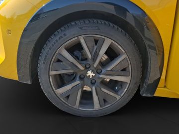 Peugeot 208 GT 1.2 PureTech 100 Kam.+LED+Navi+Alcant.
