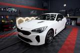 Kia Stinger GT 4WD 1.HAND SERVICE NUR KIA - NEU - weiße Kia Stinger
