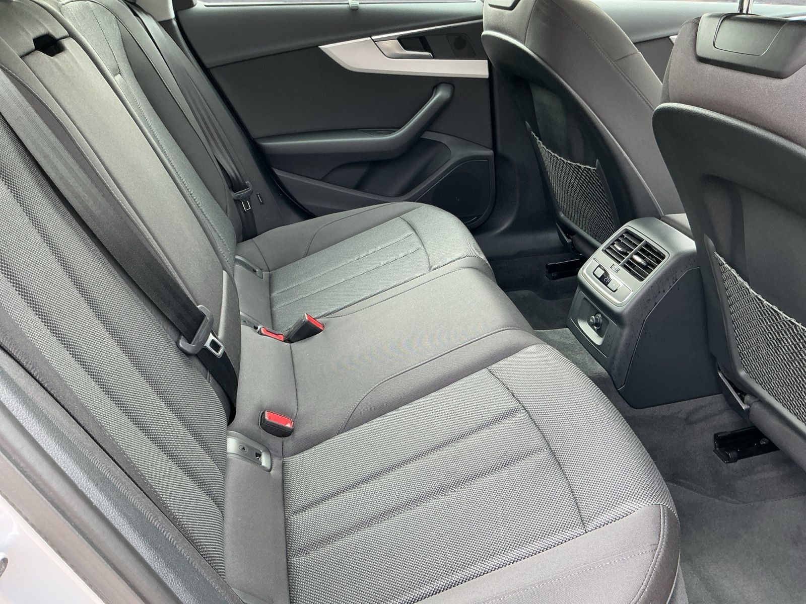 Audi A4 - Bild 16