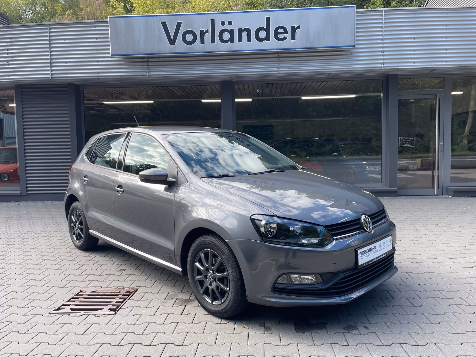 Volkswagen Polo 1.0 Trendline *1. Hand Klima 8fach Bereift*