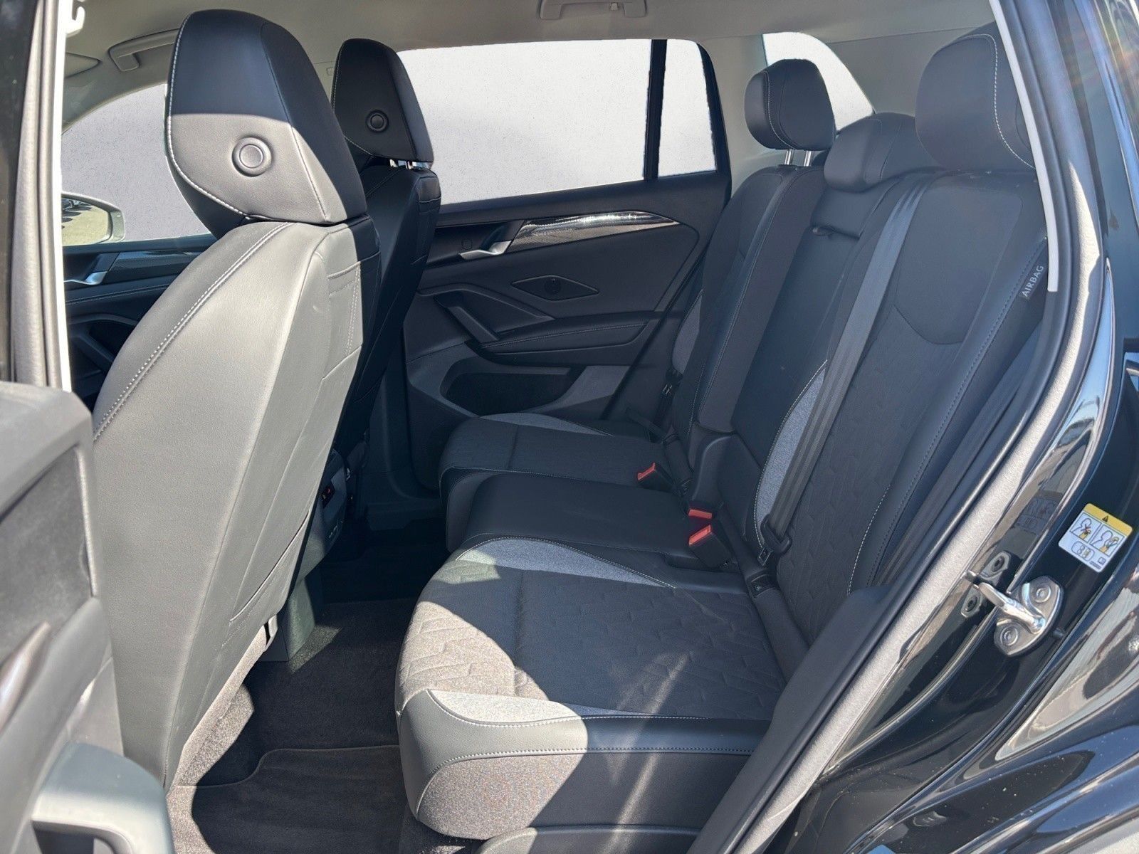 Volkswagen Tiguan - Bild 11