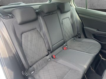 VW Golf VIII Lim.Highline Style Massage/Sportsitze, Bild 27