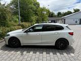 BMW  M135 xDrive Serviceincl, Pan,HeadUp, Winterrad - BMW M135 aus 2022