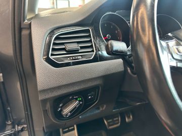 Volkswagen Golf Sportsvan VII *Kamera*Navi*AHK*