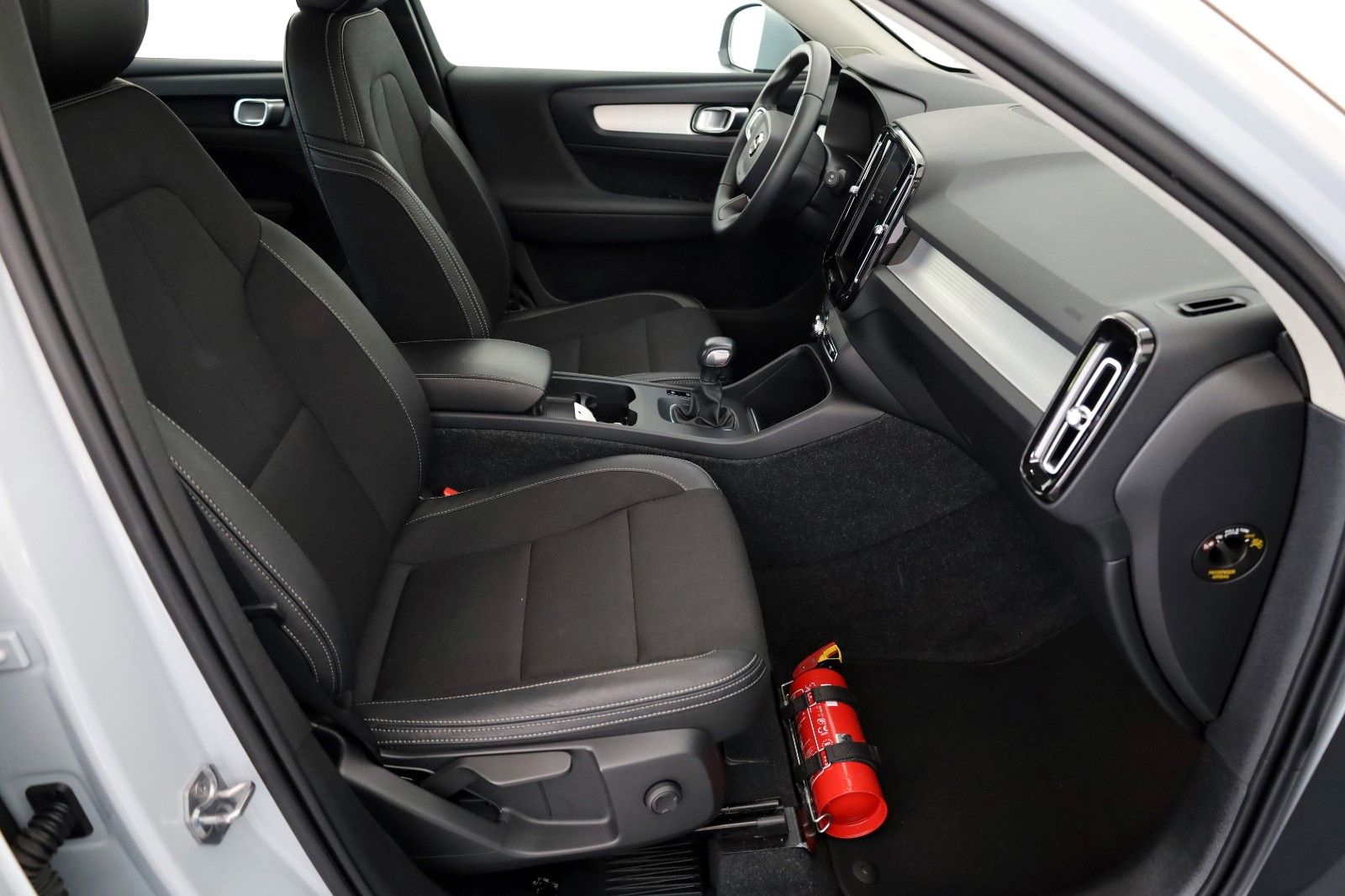 Fahrzeugabbildung Volvo XC40 Momentum Pro,Navi,LED,PDC,Carplay