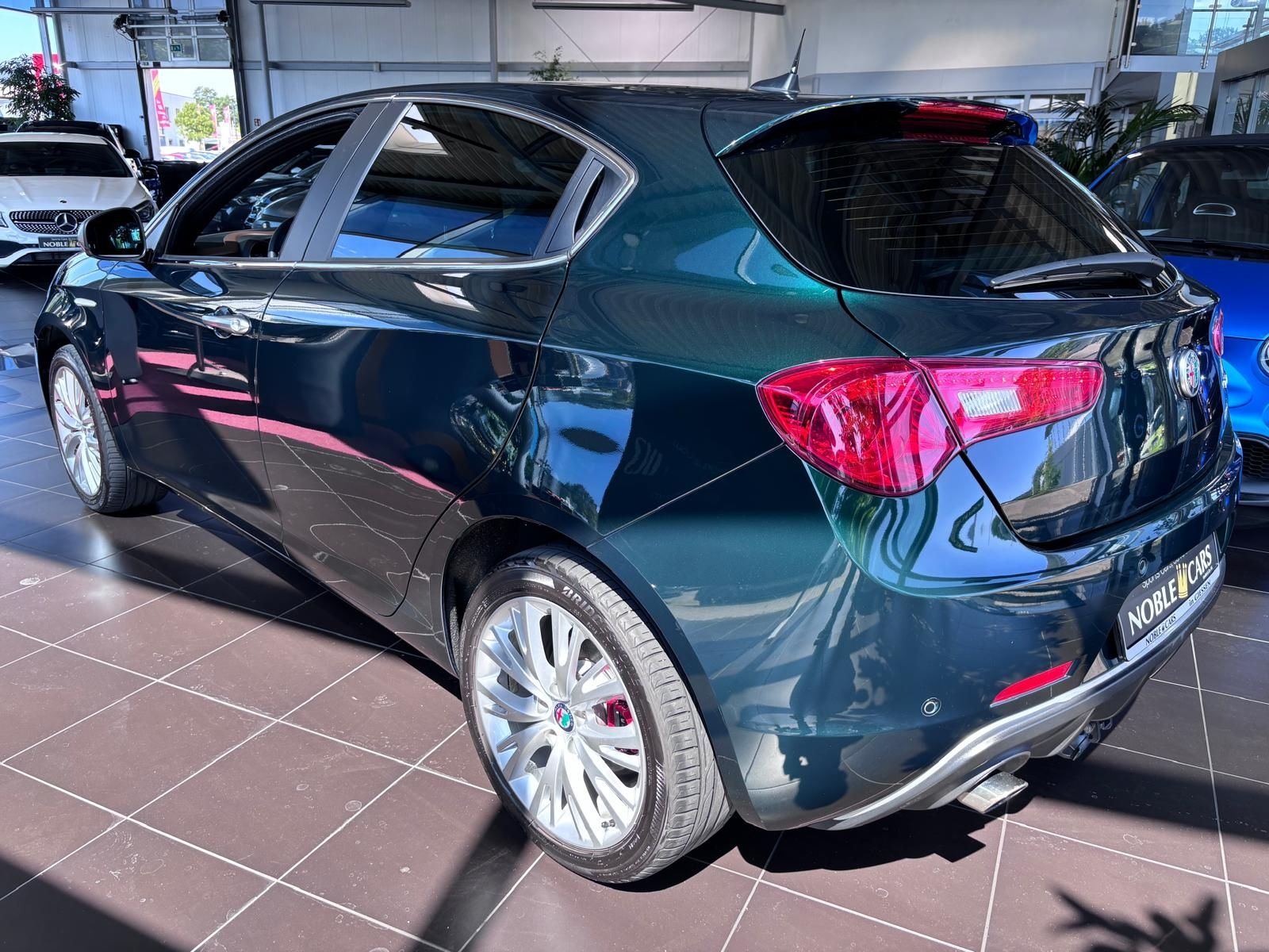 Fahrzeugabbildung Alfa Romeo Giulietta Lusso Ti KLIMA XENON ALU