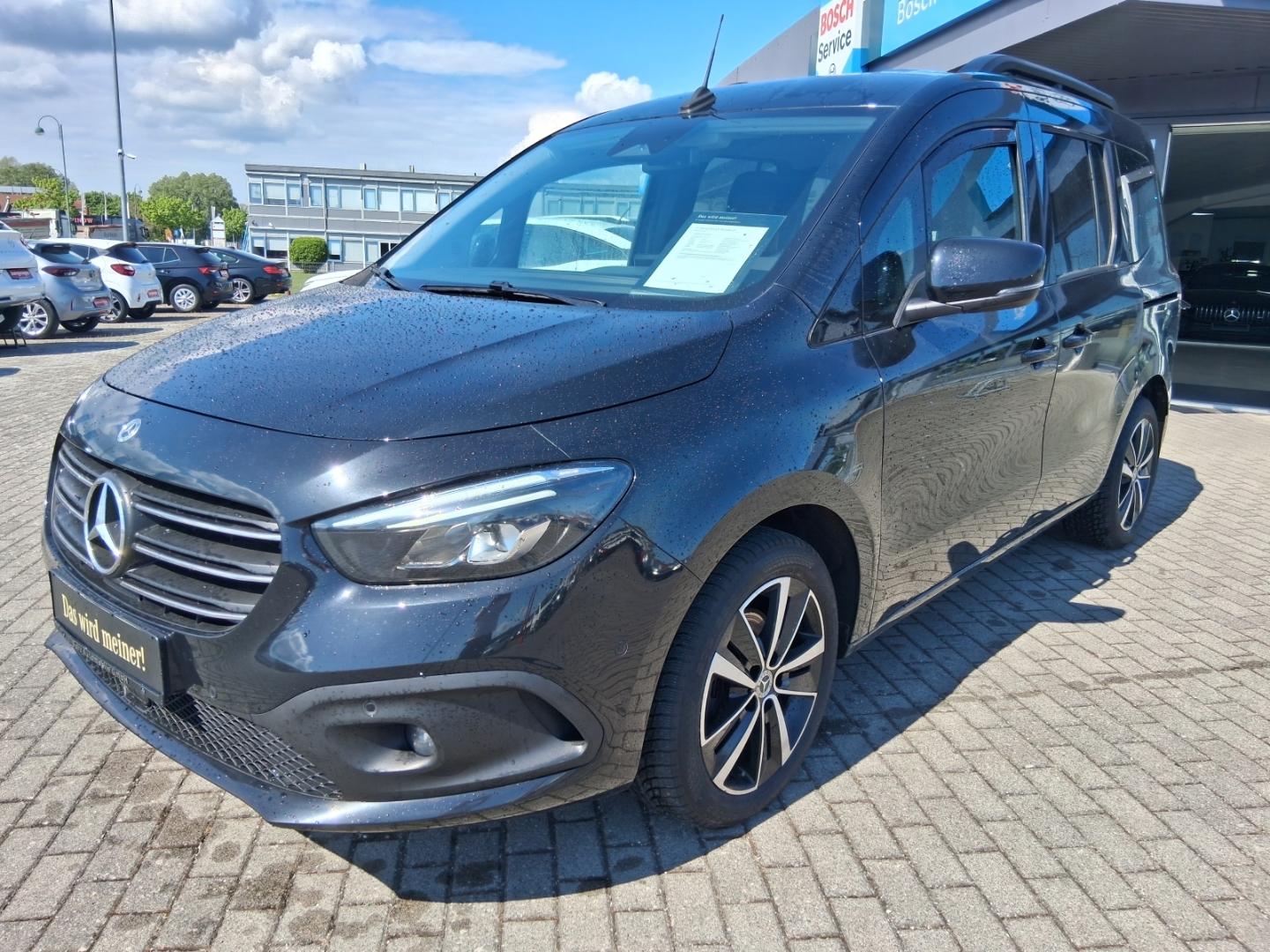 Mercedes-Benz T 180 d standard SHZG LED PDC Kamera Navi Totw.