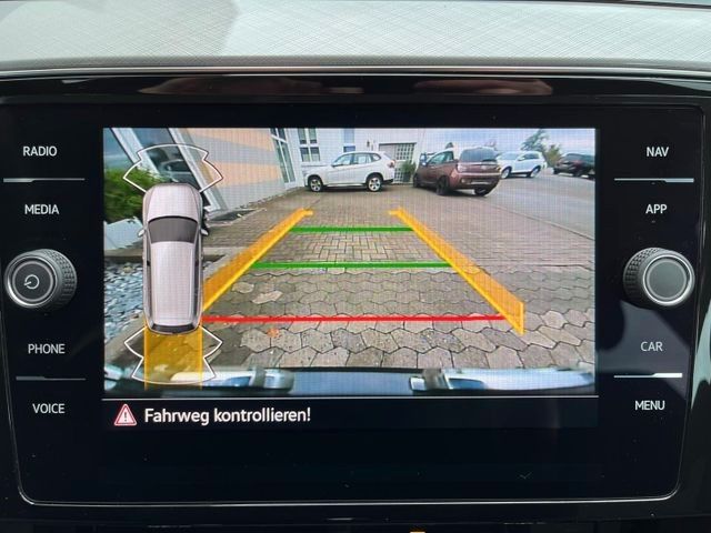 Fahrzeugabbildung Volkswagen Passat Variant Business