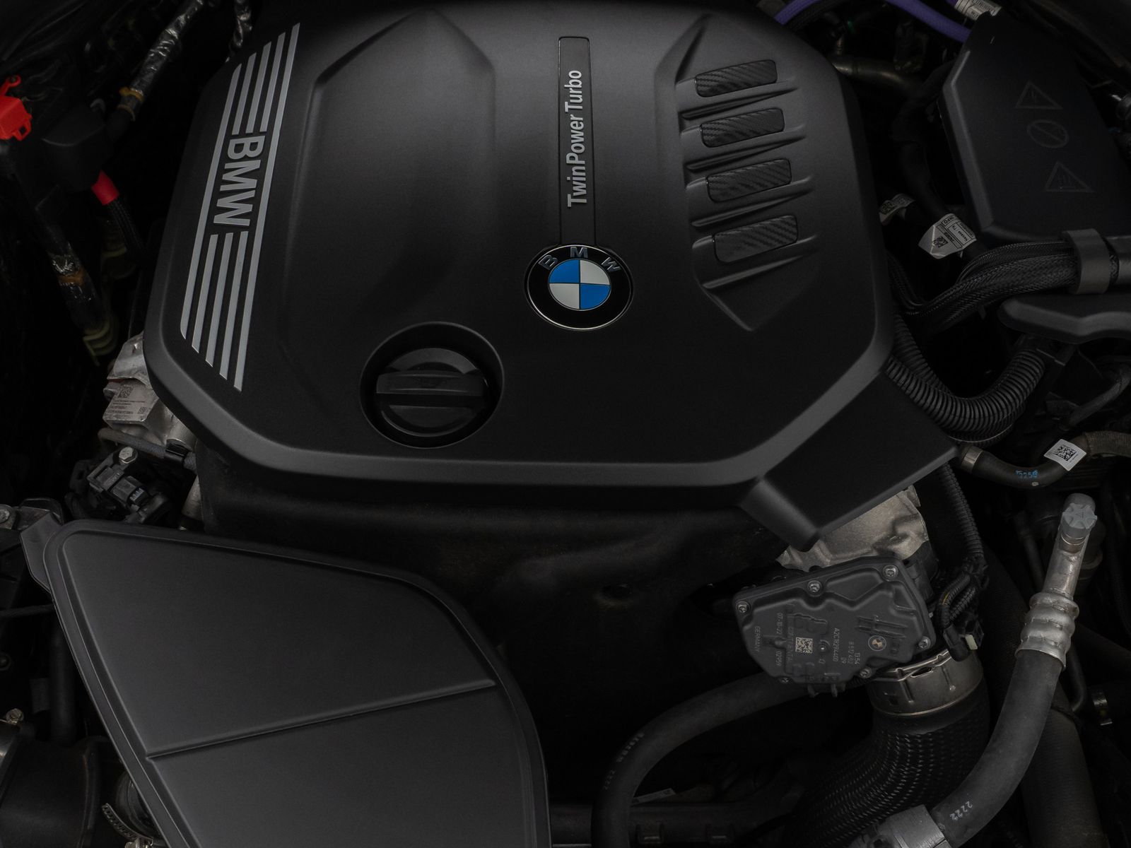 Fahrzeugabbildung BMW 520d xD M Sport Kamera HUD DAB 4xKlima Alarm AHK