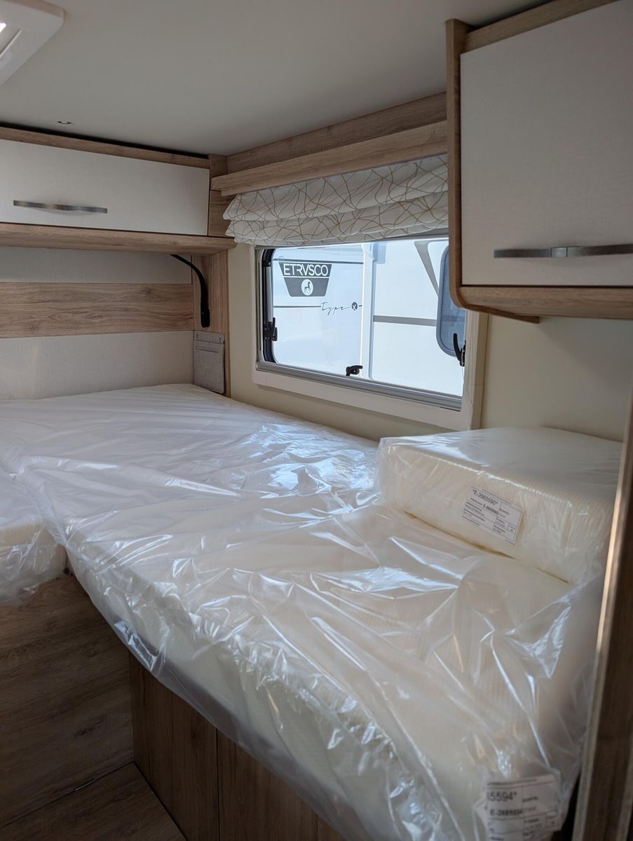 Fahrzeugabbildung Eura Mobil Integra Line IL 720 EF SAT, SOLAR, LUFTFEDERUNG
