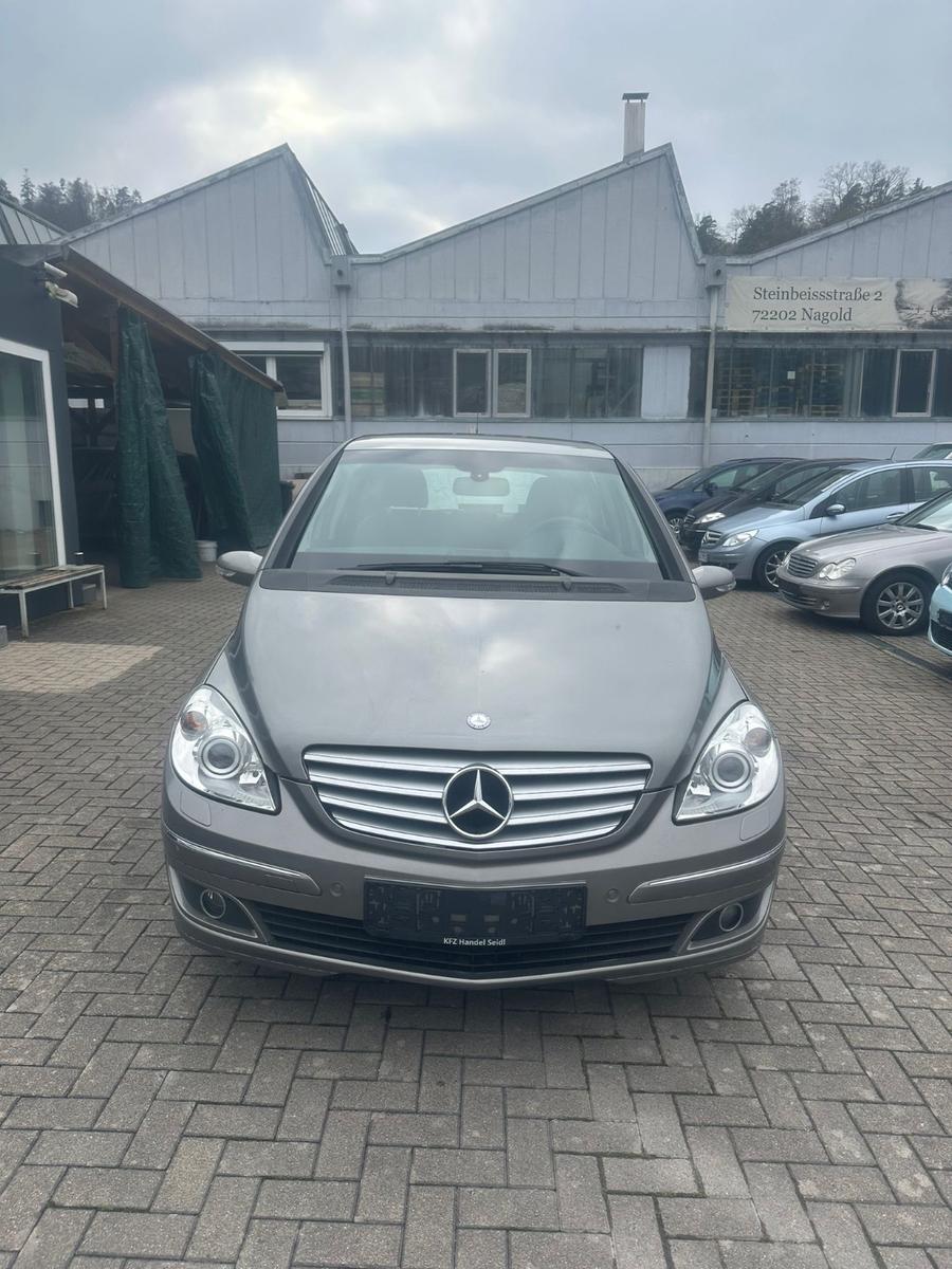 Mercedes-Benz B 200 CDI*Autom*PDC V+H*AHK*Bi-Xenon