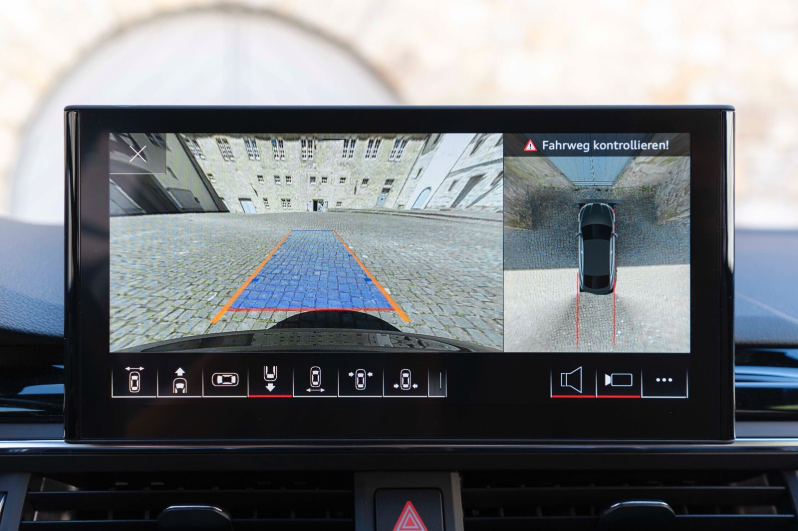 Fahrzeugabbildung Audi S5 TFSI SPORTBACK CARBON CARPLAY B&O MASSAGE 360