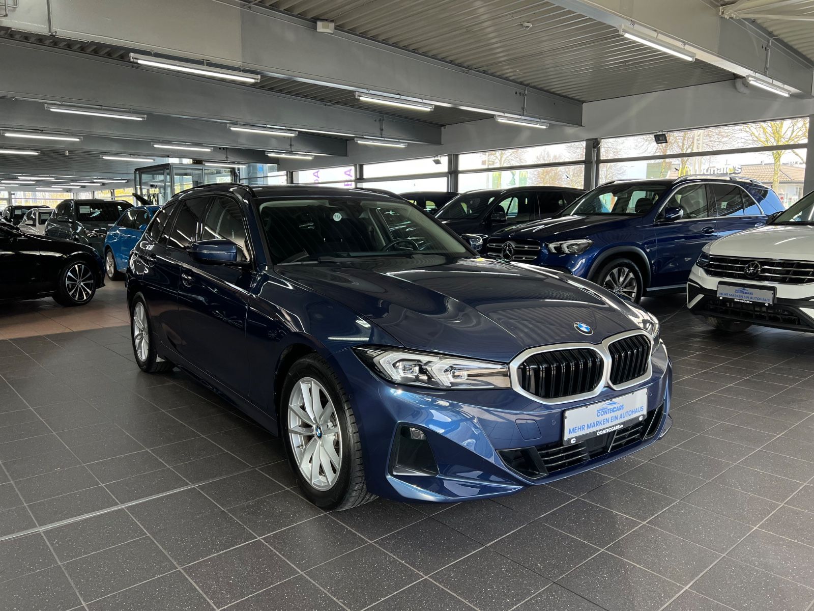 BMW 318 d Touring AHK+DA+ACC+Keyless+Park Assist foto 3