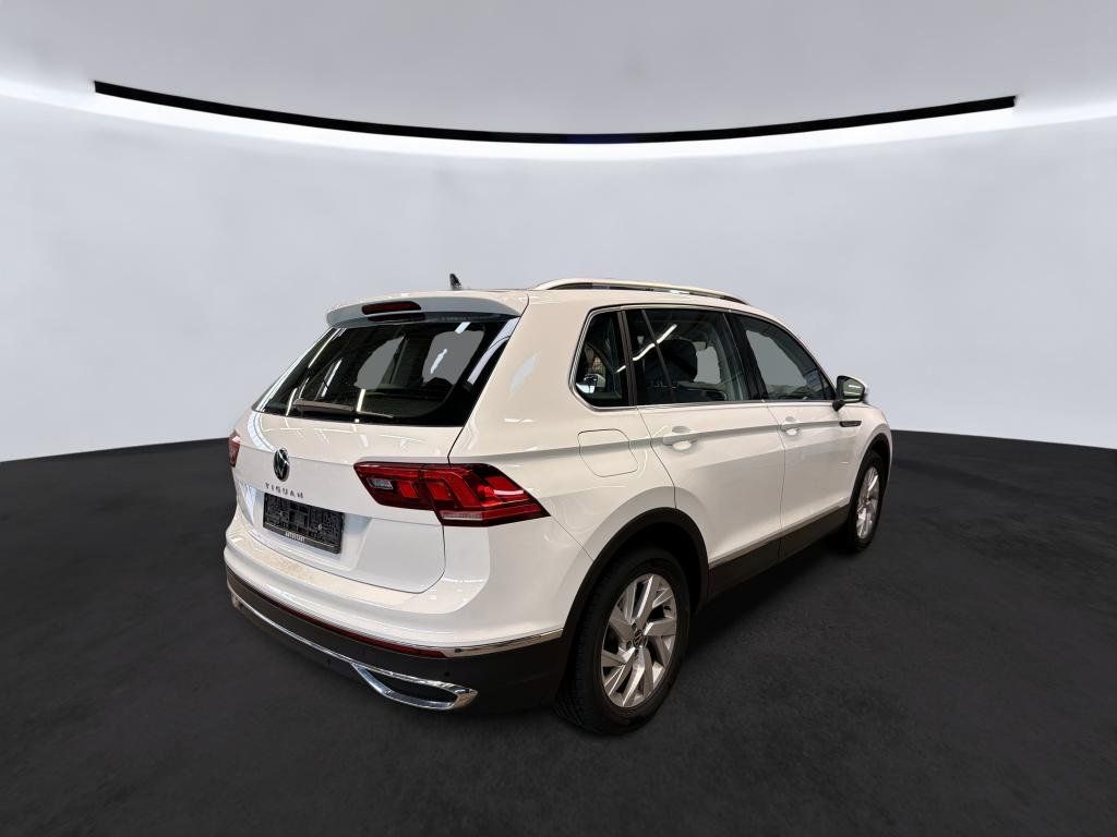 Fahrzeugabbildung Volkswagen Tiguan Elegance TSI DSG *LED*PDC*Sitzhzg*ACC*APP