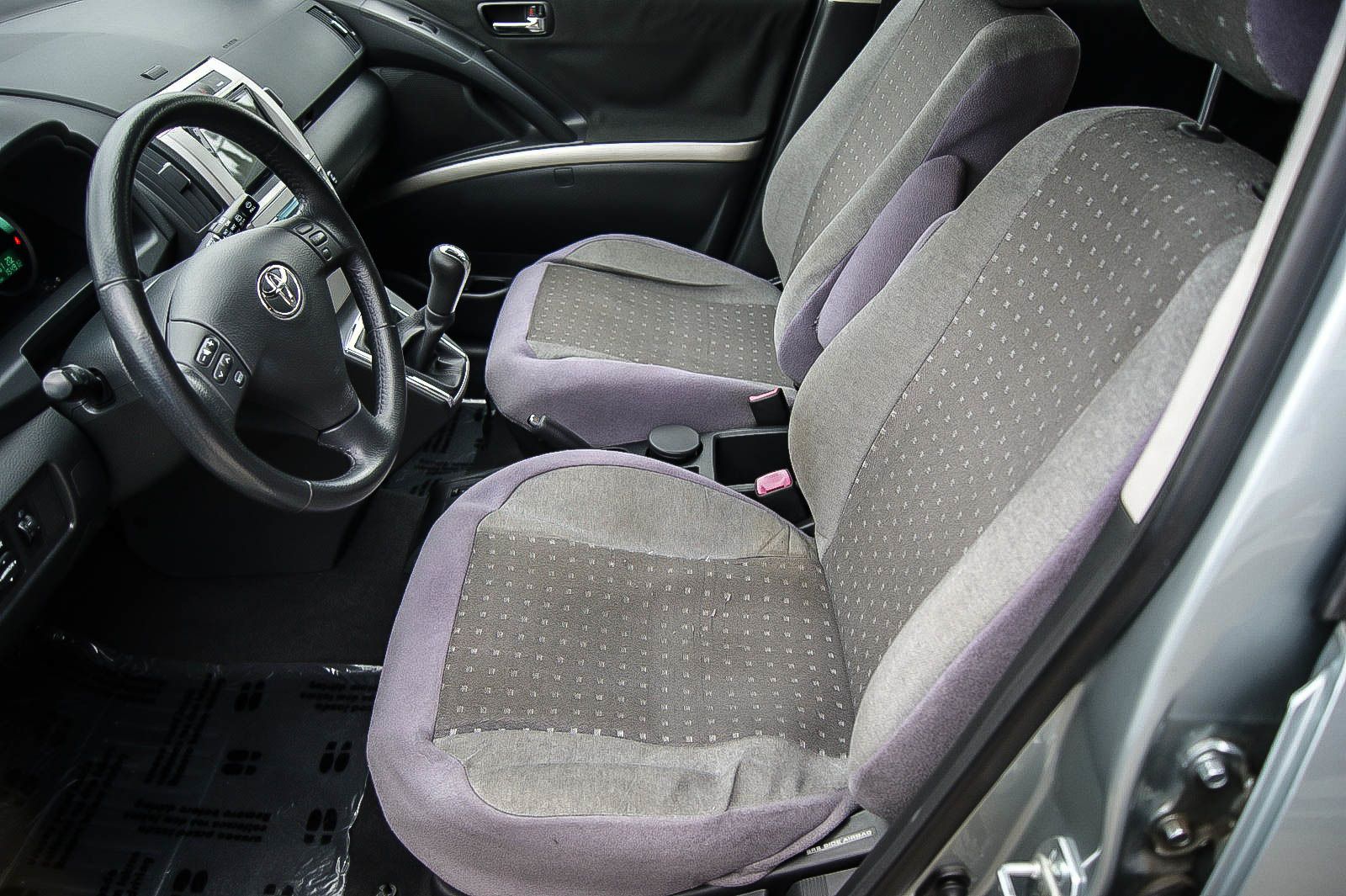 Fahrzeugabbildung Toyota Corolla Verso 1.8 Team 7-SITZER FAMILIENBESITZ