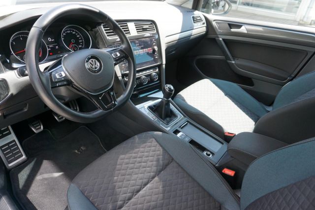 Golf VII 1.6 TDI IQ.DRIVE SHZ KLIMA ACC 19 Zoll