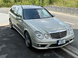 Mercedes-Benz E 63 AMG, 6.3 V8, 378 kw, Designo - gebrauchte Mercedes-Benz E 63 AMG aus dem Jahr 2009