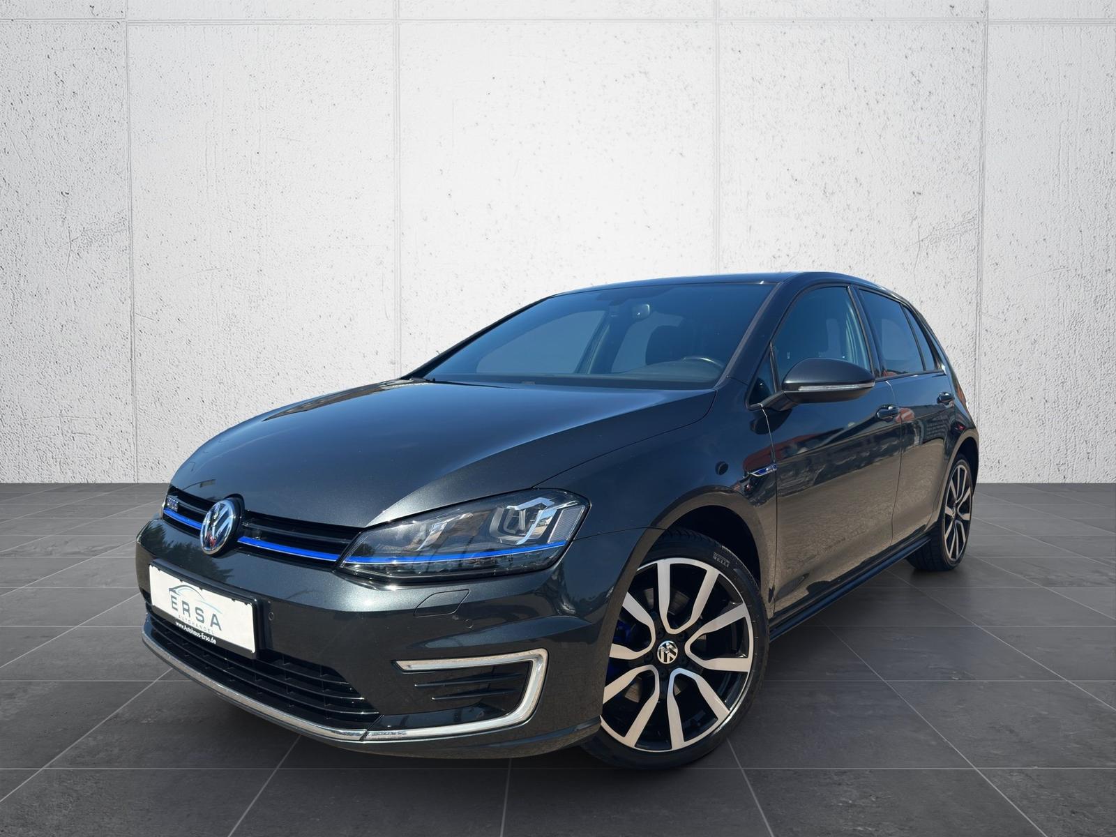 Volkswagen Golf 1.5 TSI GTE*Panorama*Kamera*AHK