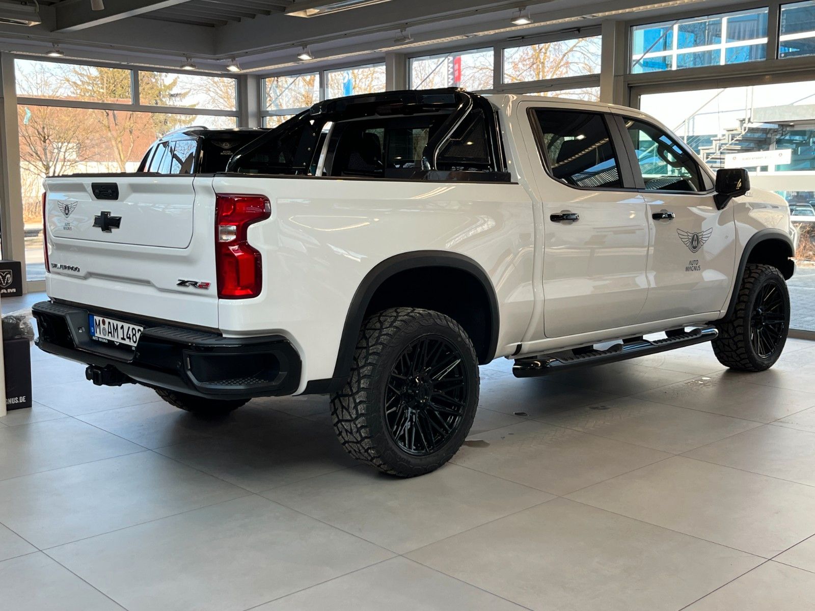 Fahrzeugabbildung Chevrolet Silverado ZR2 V8 6.2 Offroad-Paket*Head-Up*360°