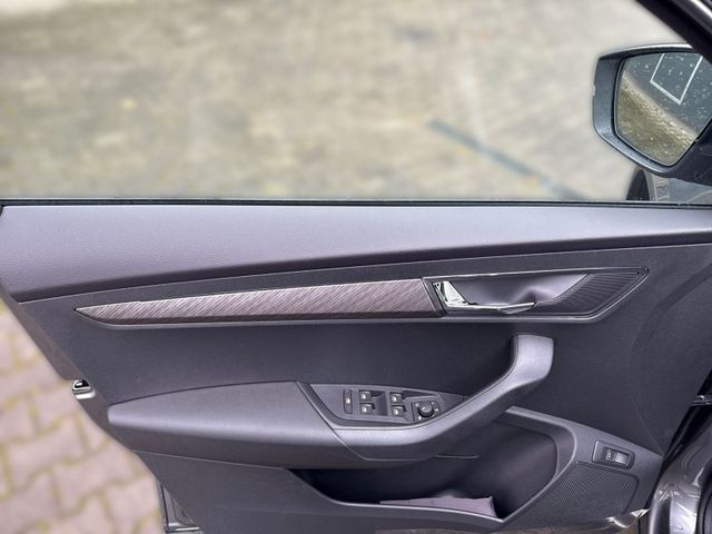 Karoq Tour 1.5 TSI 110kW 360°+PANO+AHK+NAVI+LED