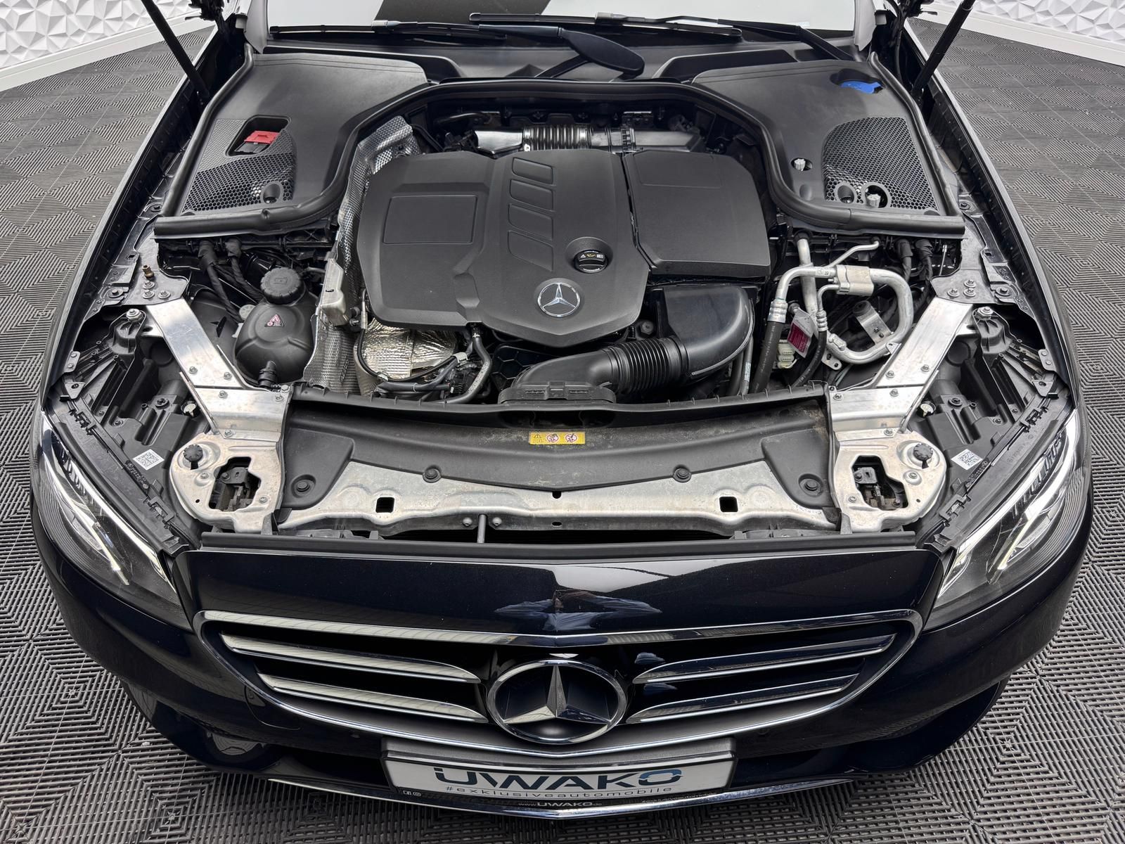 Fahrzeugabbildung Mercedes-Benz d T AVANTGARDE/TWA/RCAM/PDC/LED/CARPLAY/AMBIENTE