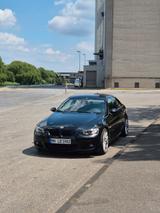BMW 320i Coupé - - BMW 320 aus 2008: Coupé, 320i