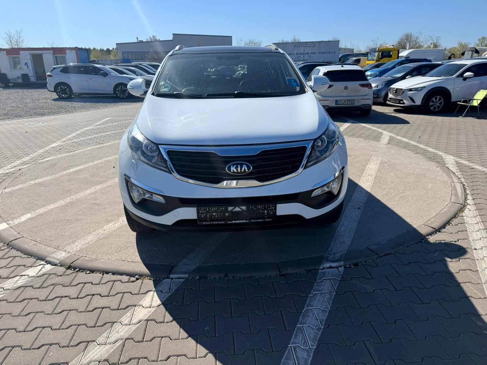 Kia Sportage 1.6 GDI Panorama Leder Navi Kamera TÜV
