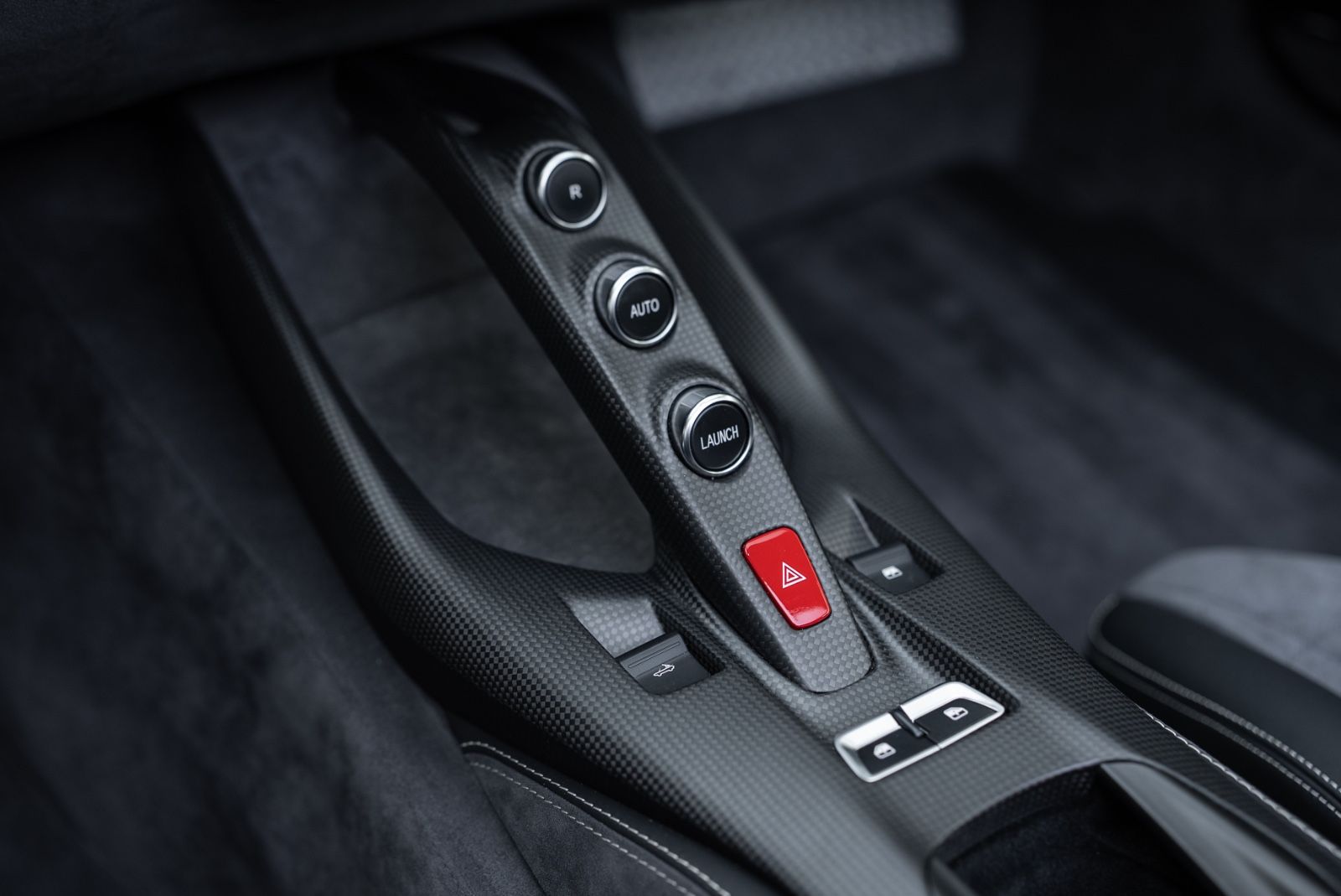 Fahrzeugabbildung Ferrari 812 GTS TAILOR MADE/CARBON/LIFT/STRIPE/TOP
