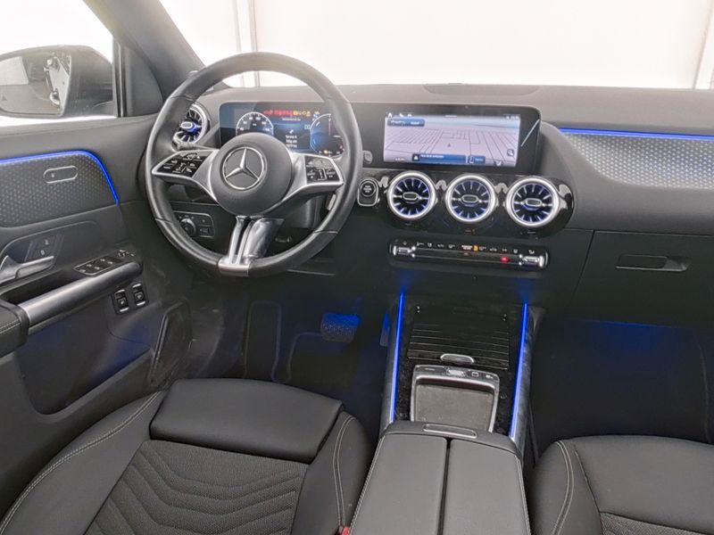 Fahrzeugabbildung Mercedes-Benz GLA 250 e Progressive AHK+Pano+Night+360°+Distr