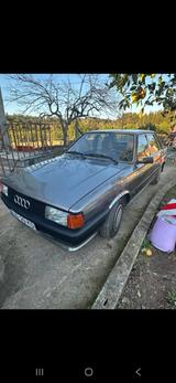 Audi 80 - graue Audi 80