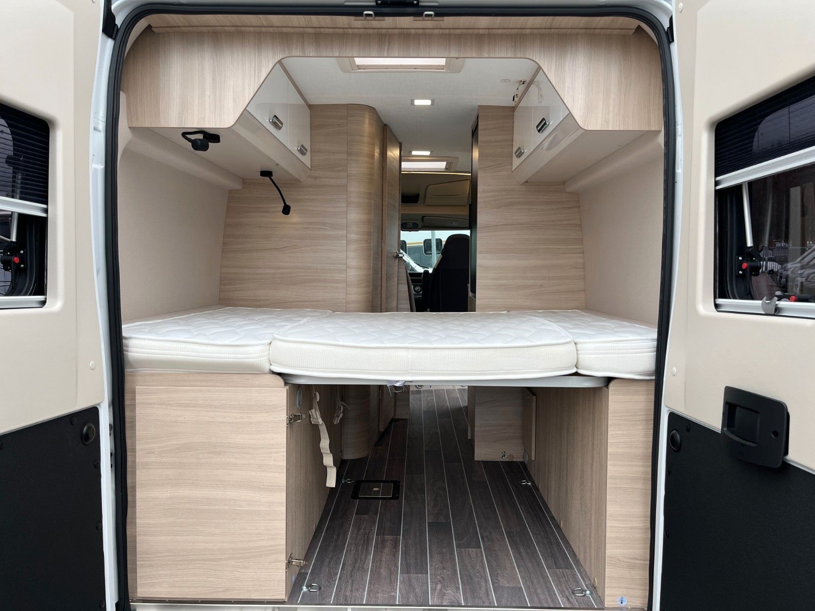 Fahrzeugabbildung Forster Vantasy V 599 HB *Modell26*Rückfahrkam.*Dieselhz