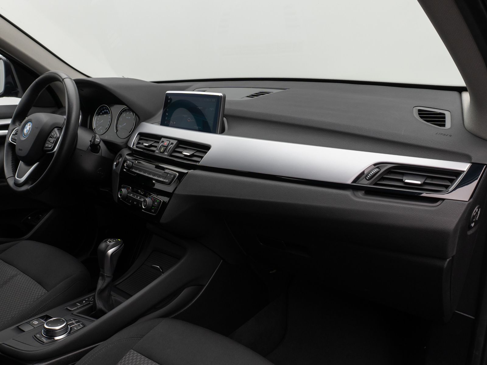 Fahrzeugabbildung BMW X1 xD25e Parkassist DAB LED Geschwindigkeitsreg