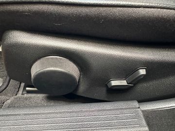 MYAUTOCENTER – Gebraucht- und Jahreswagen mit Werkstattservice in Pfaffenhofen Mercedes-Benz C 220 CDI BlueEfficiency *BiXenon*Schiebed*TÜV*