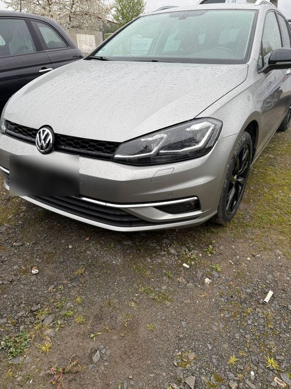 Image of Volkswagen Golf