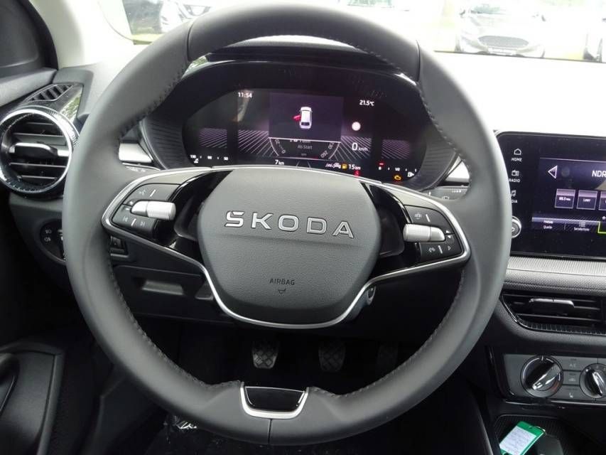 Fahrzeugabbildung SKODA Fabia 1.0 MPI Selection Klima Tempomat