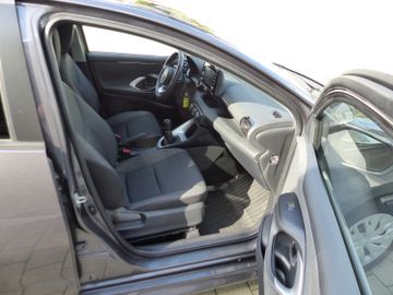 Toyota Yaris - 6