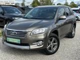 Toyota RAV 4 Travel/4WD/Alcantara/Navi/Kamera/KeyLessGo - gebrauchte Toyota RAV 4 aus dem Jahr 2013