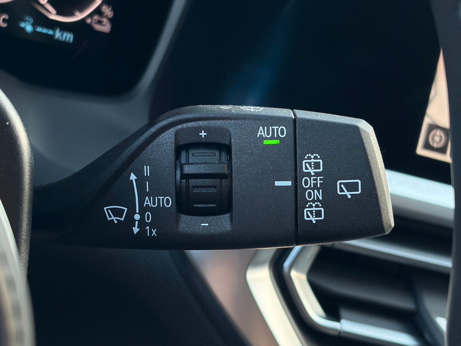 Fahrzeugabbildung BMW 320e G21 Touring M Sport Galvanik Akustik HiFi