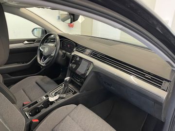 Volkswagen Passat Variant - 10
