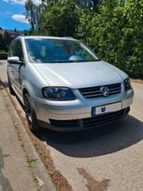 Volkswagen Vw Touran, 7- Sitzer - gebrauchte VW Touran aus dem Jahr 2003