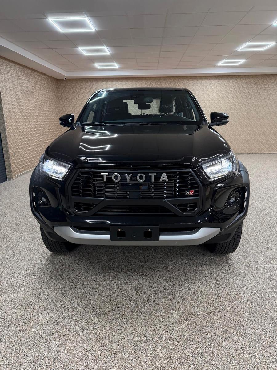 Toyota Hilux GR Double Cab Duty 4x4