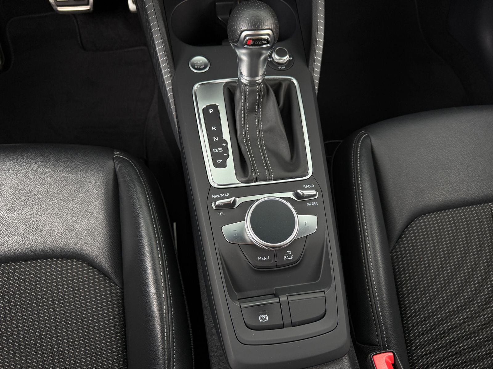 Fahrzeugabbildung Audi Q2 sport S line 35 TFSI KAM LED 19" Virtual