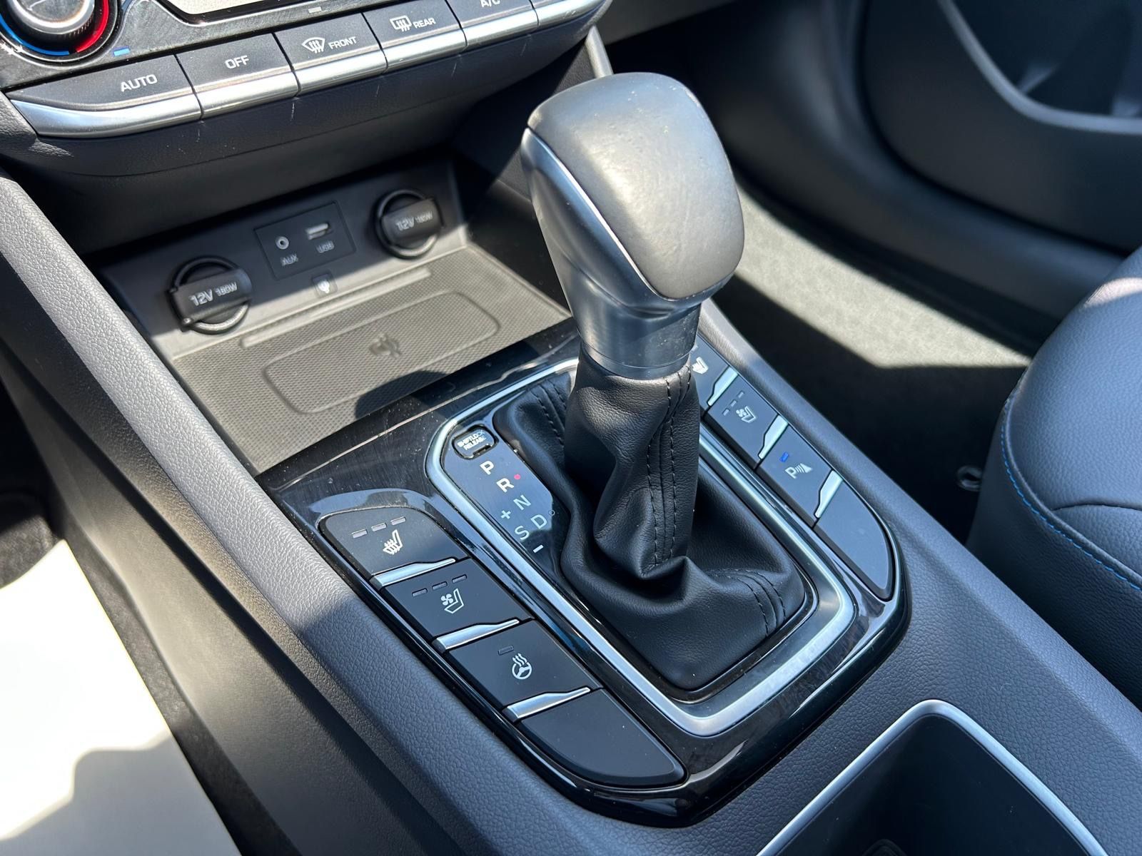 Fahrzeugabbildung Hyundai IONIQ Hybrid Premium°Leder°Kamera°Schiebedach°