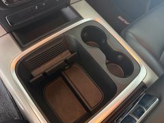 DODGE RAM 1500 V8 5,7L HEMI BIG HORN 4x4