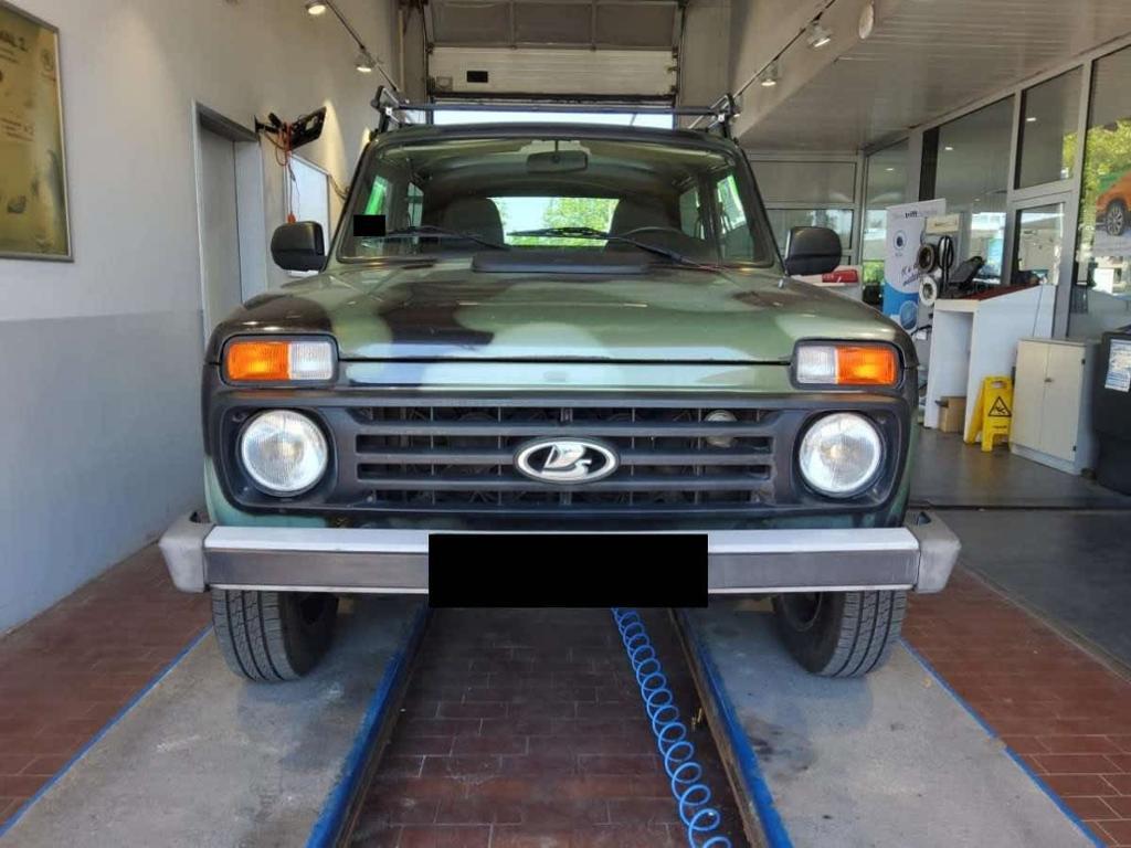 Lada Taiga Lada 1.7 4x4 camouflage Dachträger