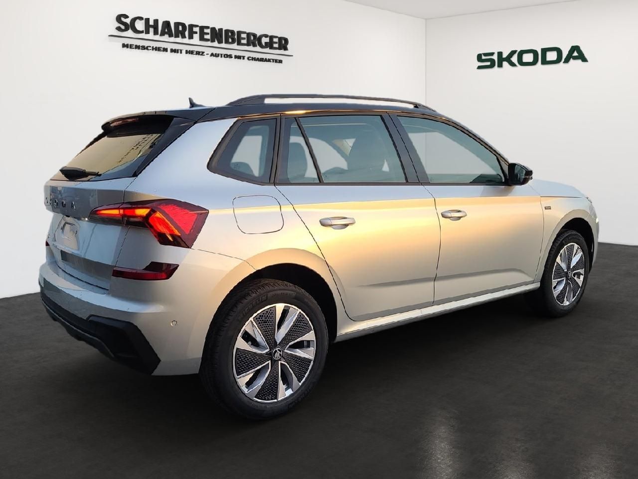 Skoda Kamiq Tour DSG *Navi, AHK, TWA* imagem 3